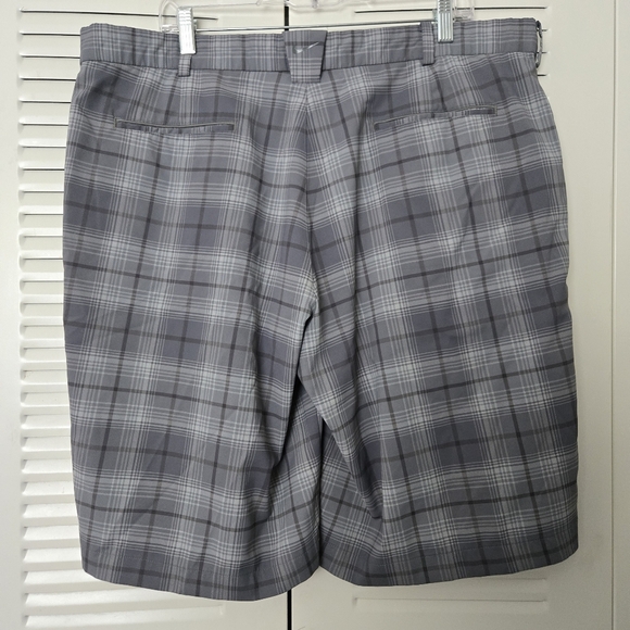 Nike Golf Shorts Mens 40 Gray Plaid Slash Pocket Polyester Stretch Dri-Fit - Picture 3 of 7